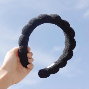 Versed Skincare Black Headband